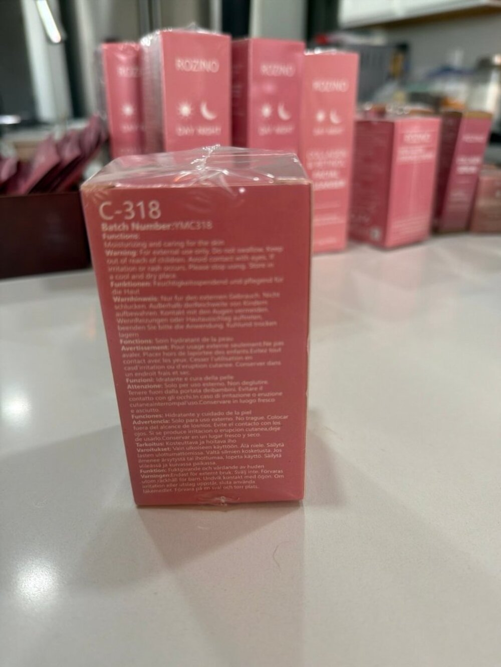 ROZINO SKIN-GLOW ESSENCE CREAM - Picture 2 of 2
